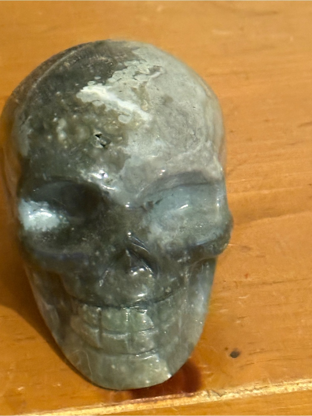 Gray Decorative Stone Skull Sculpture - Unbranded